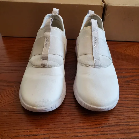 Clove Solo Sneakers - Picture 2 of 13